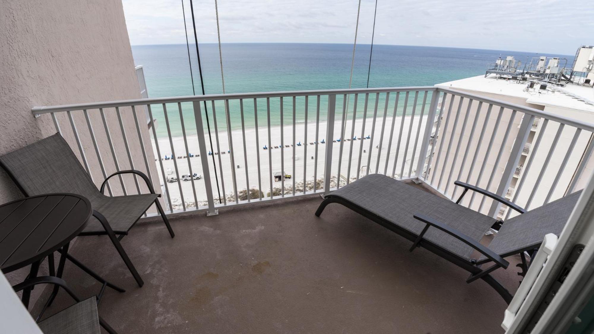 New Rental - 3Br 3Ba Corner Beachfront - 2024 Remodel - 3 Pools, Tiki Hut, Gym, Tennis Panama City Beach Kültér fotó